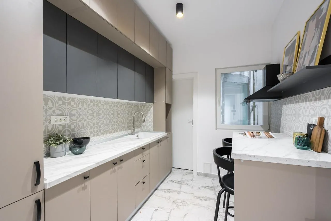 Crystal 3Bdr Apartment In Center Bukarest Rumänien