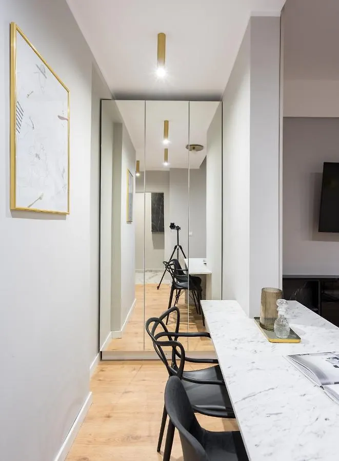 Crystal 3Bdr Apartment In Center Bukarest 0*,