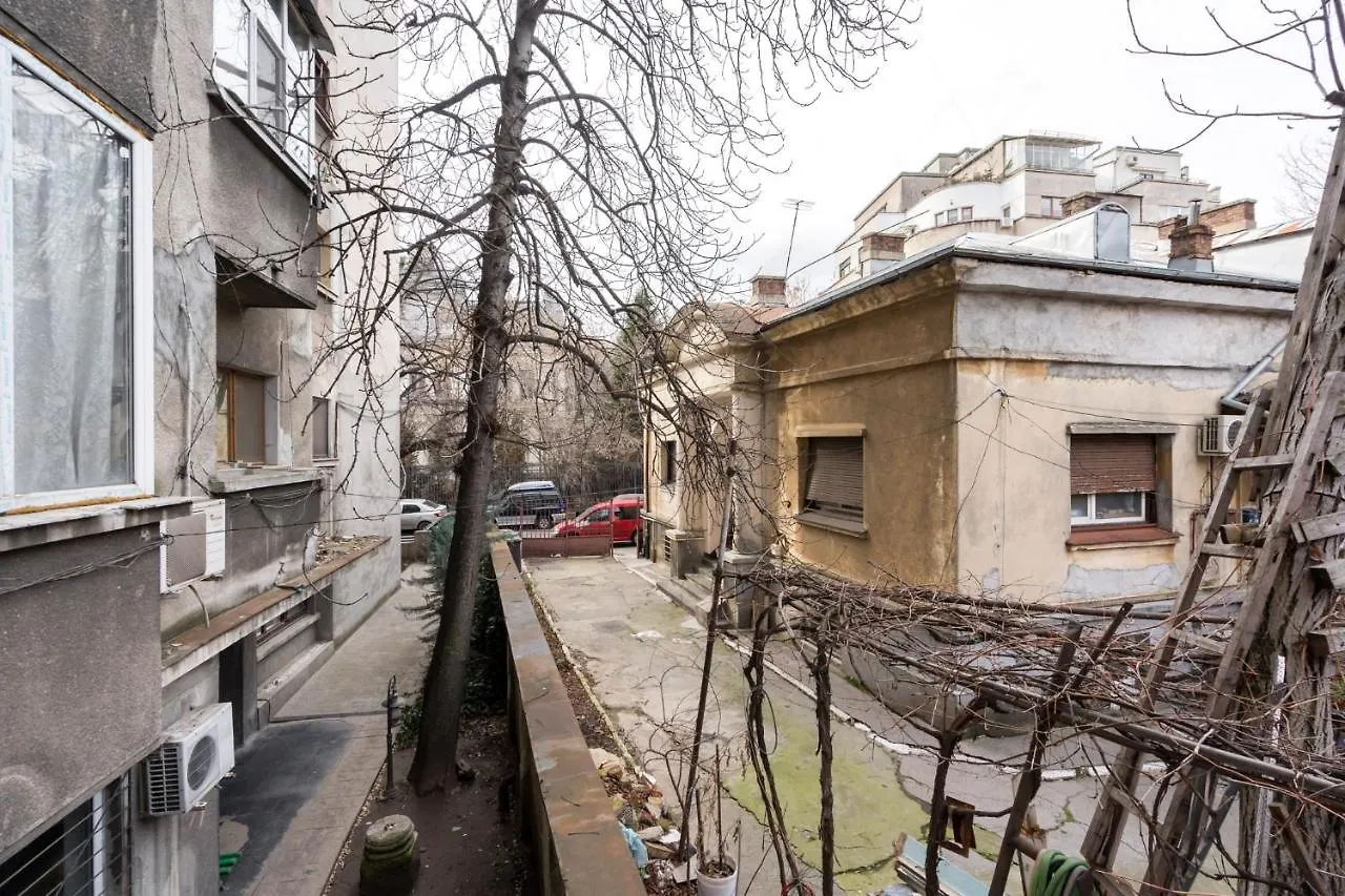 Crystal 3Bdr Apartment In Center Bucareste