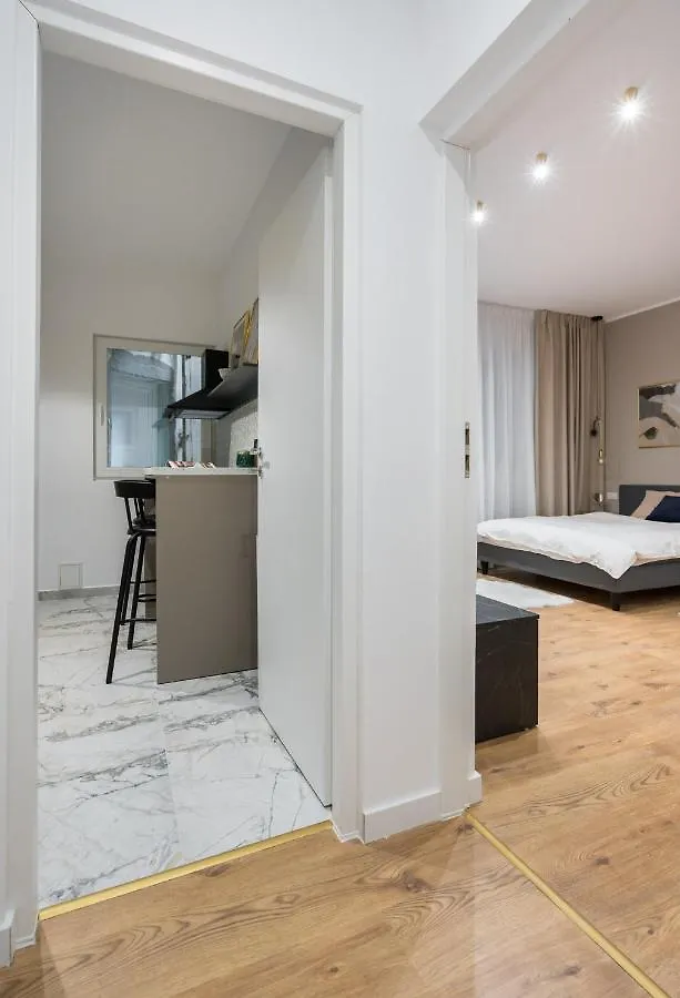 Crystal 3Bdr Apartment In Center Bucareste Roménia