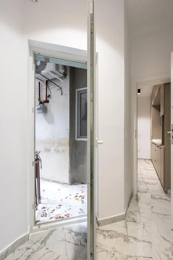 Crystal 3Bdr Apartment In Center Bucareste